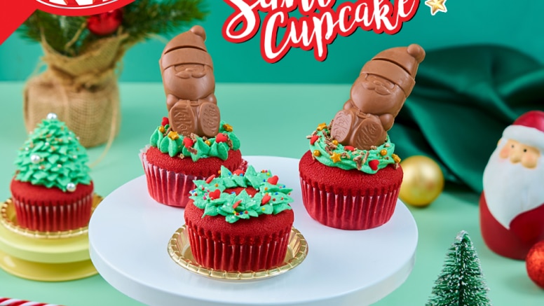 KitKat Santa Cupcake